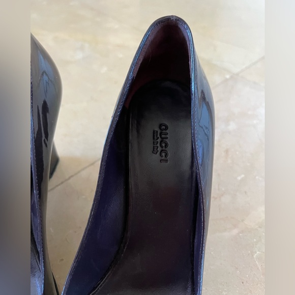 Gucci Brown Patent Leather Peep Toe Wedge Size 9 1/2 - Picture 6 of 6